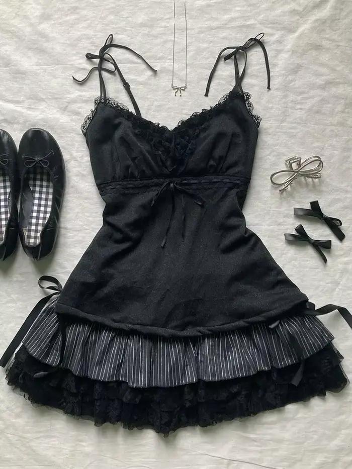 Mini jupe gothique en dentelle pour femmes