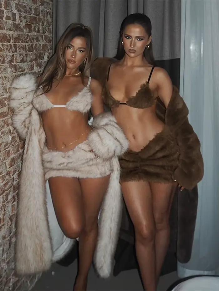 Jupe en fausse fourrure plissée chic pour femmes, mini jupe sexy et confortable pour soirées et carnavals automne-hiver 2025