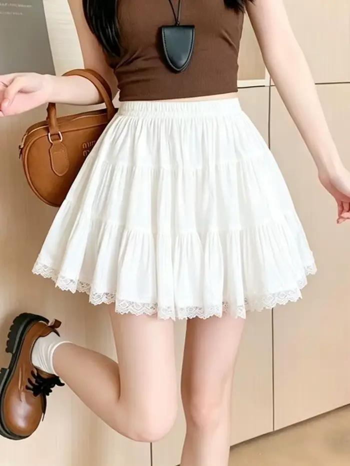 Jupe blanche Kawaii pour femme, taille haute, style chic décontracté, avec patchwork en dentelle, coupe trapèze, pour l'été, style preppy mignon