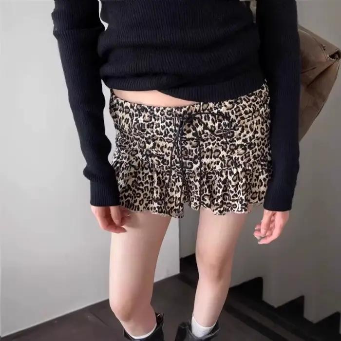 Mini jupe imprimée léopard