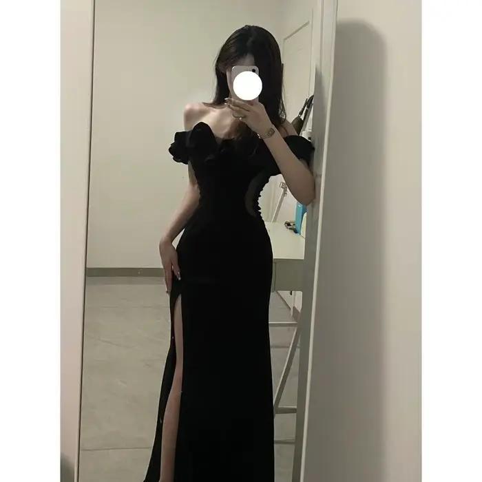 Robe longue élégante à fente haute