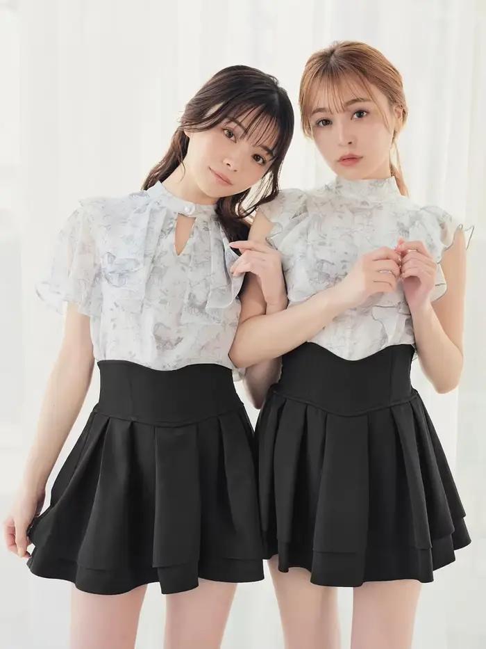 Mini-jupes de style japonais pour femmes