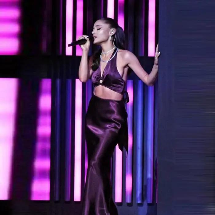 Jupe longue en satin violet pour femmes