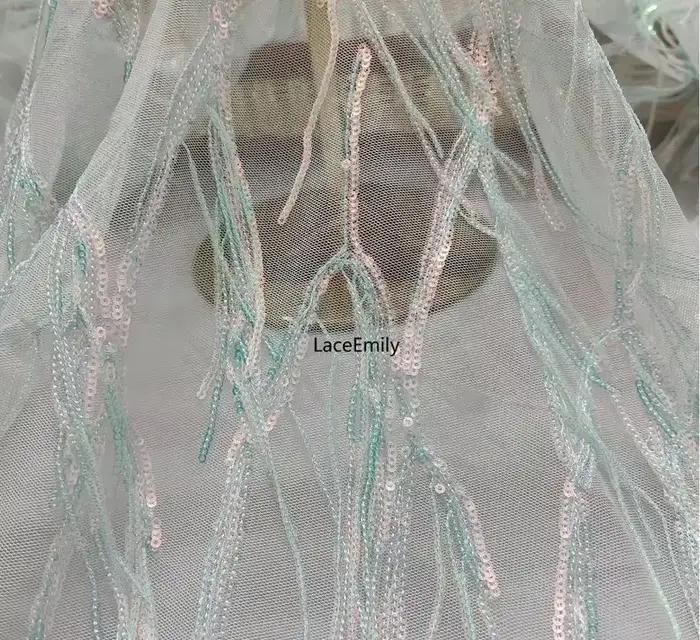 Robe Tutu en dentelle brodée à franges
