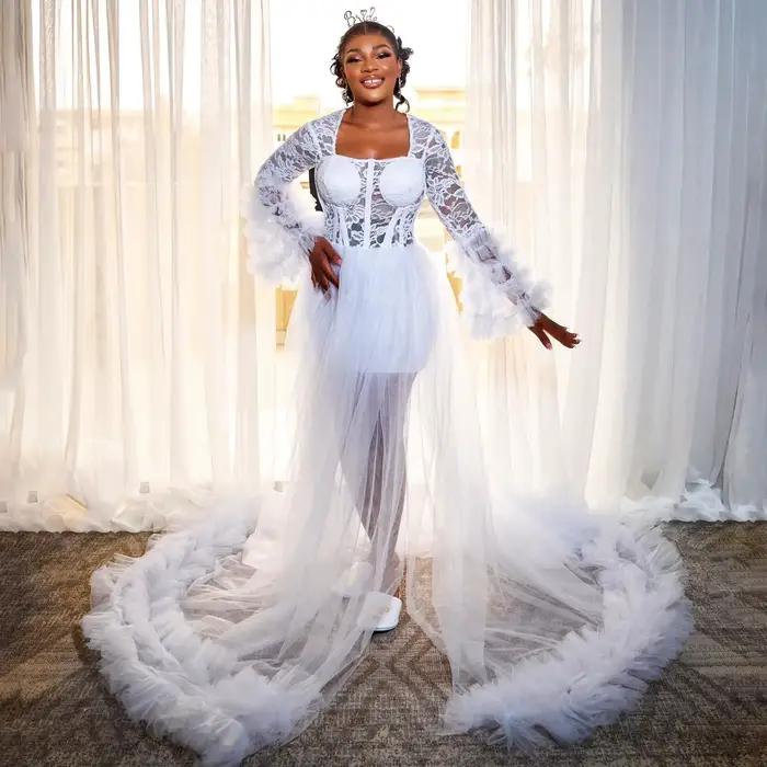 Robe de Mariée à Volants en Dentelle