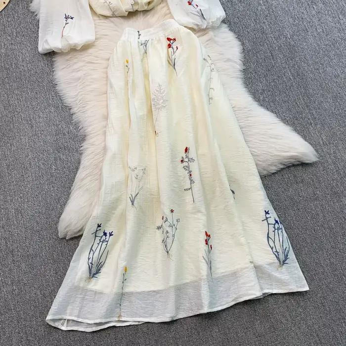 Ensemble deux pièces jupe brodée pour femmes