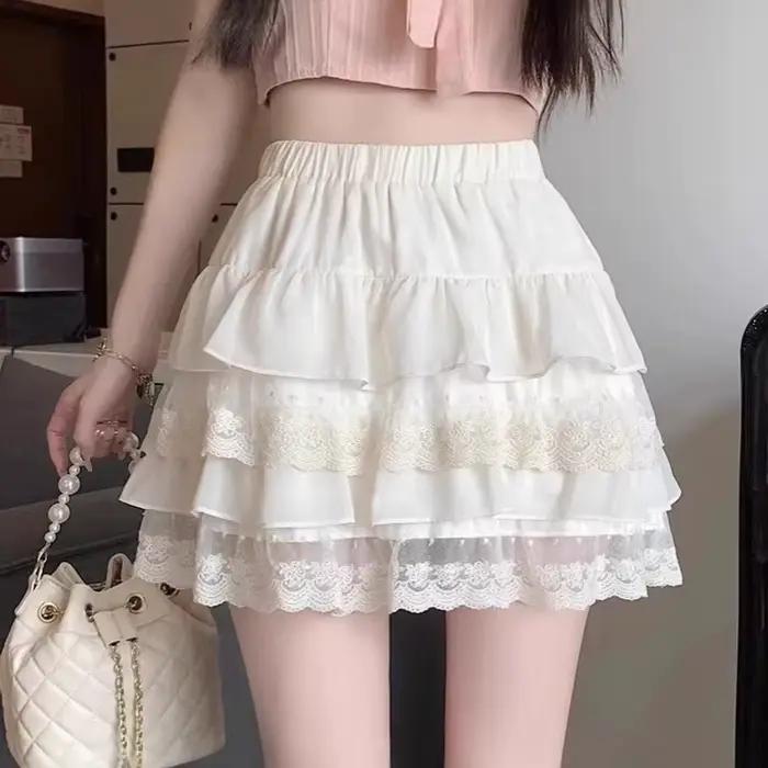 Jupe courte en dentelle blanche pour femme