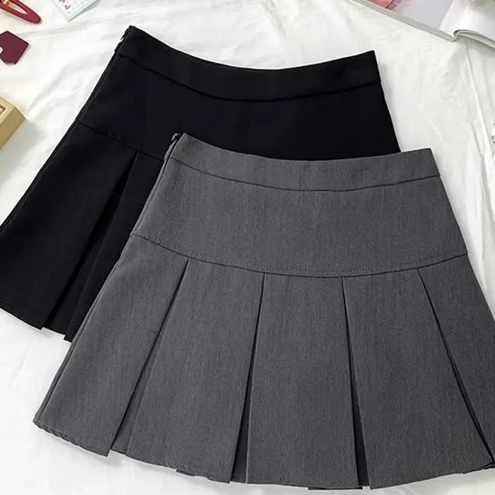 Jupe courte plissée grise taille haute pour femme