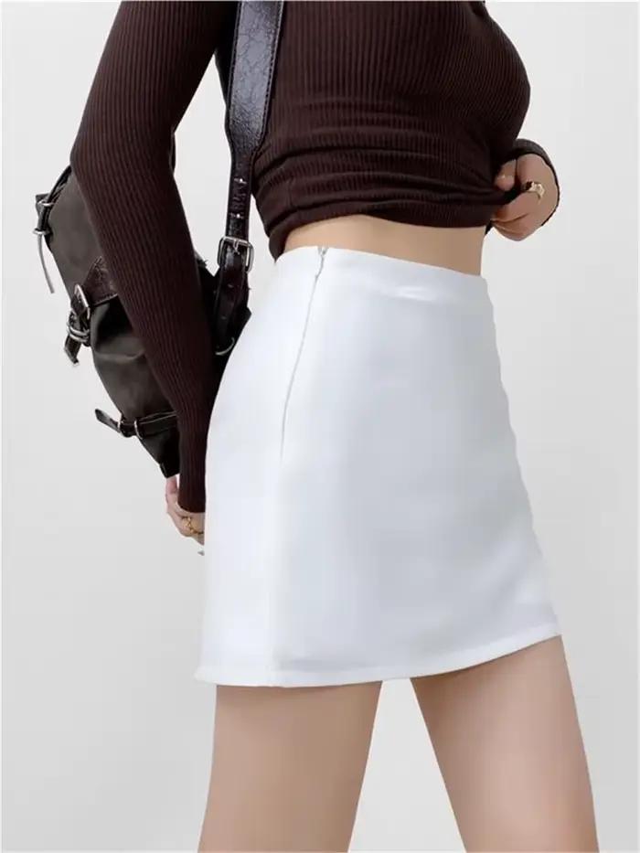 Mini jupes noires pour femmes