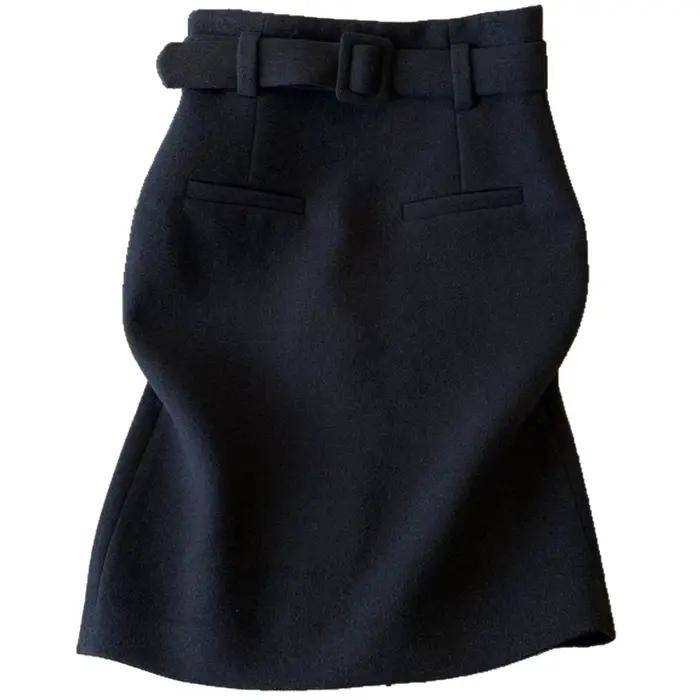Mini jupe élégante en laine pour femmes