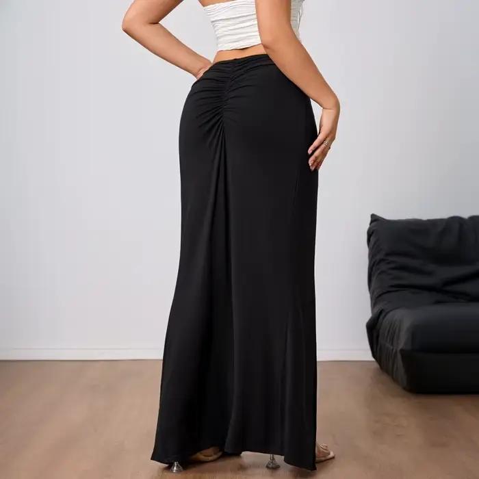 Jupe noire élégante pour femme