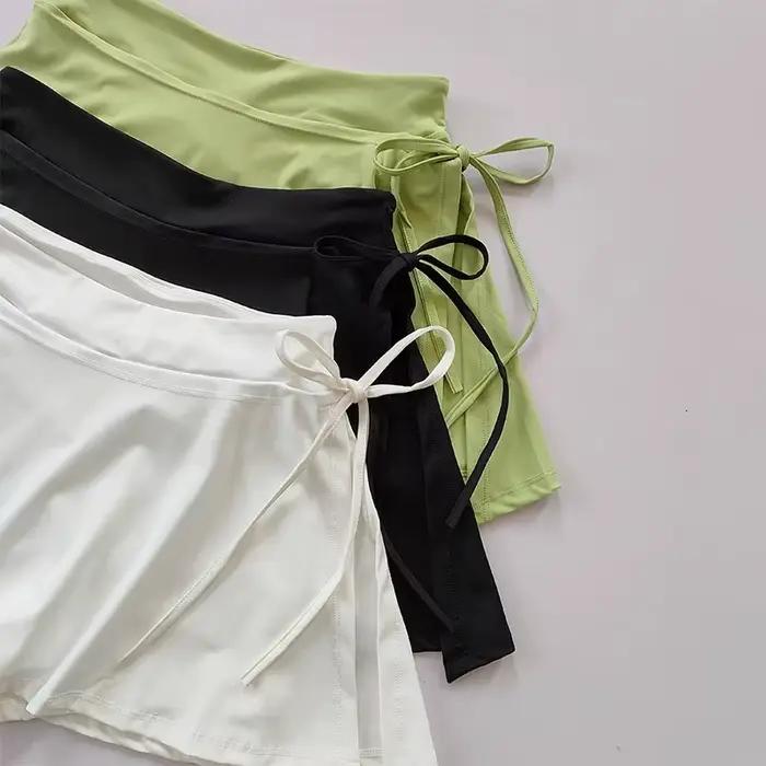 Jupe courte de yoga de sport pour femmes