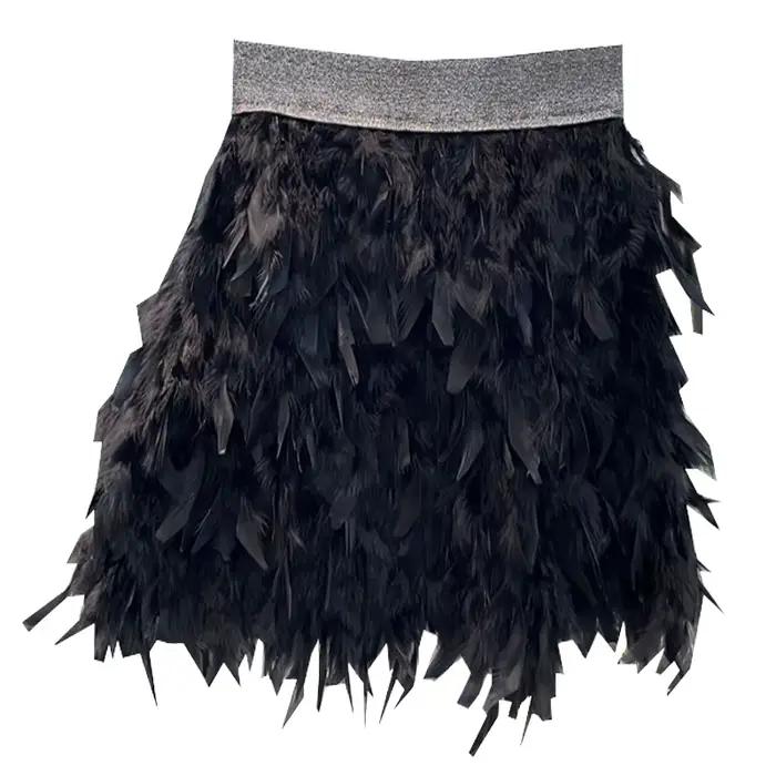 Femmes élégantes plumes gonflées jupe courte dame haute rue scène Costume fête Mini
