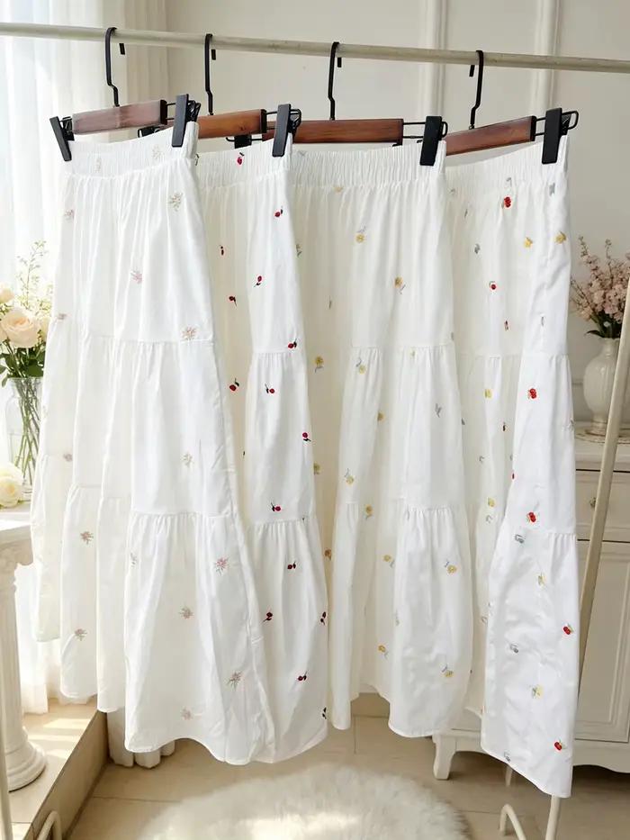 Jupes longues brodées florales pour femmes