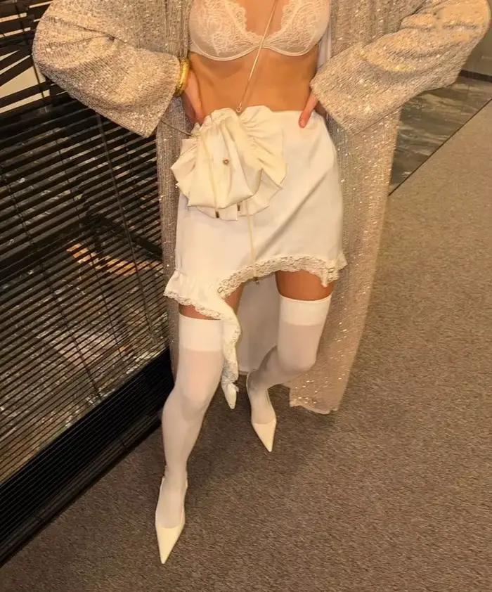 Mini-jupe en dentelle asymétrique à volants taille haute pour femme – Élégante, chic et stylée pour