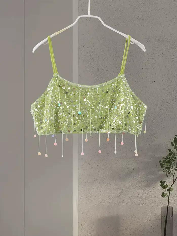 Tenue chic en polyester avec paillettes pour femmes, idéale pour les plages et festivals, élégante et polyvalente pour les occasions spéciales