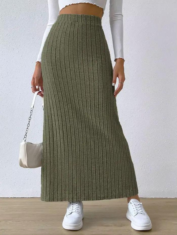 Nouvelle collection Printemps/Été 2026 : Mini-jupe en tricot ajustée