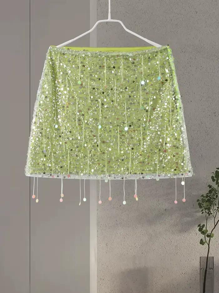 Tenue chic en polyester avec paillettes pour femmes, idéale pour les plages et festivals, élégante et polyvalente pour les occasions spéciales