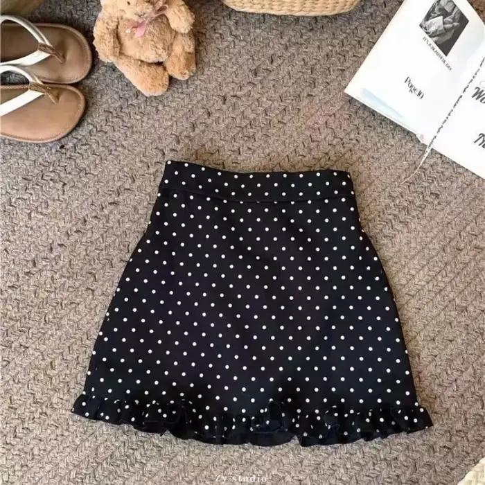 Mini jupe à pois en polyester, chic et romantique pour femmes junior, idéale pour le bureau et les soirées, avec volants et coupe trapèze, disponibles en beige, bleu et noir