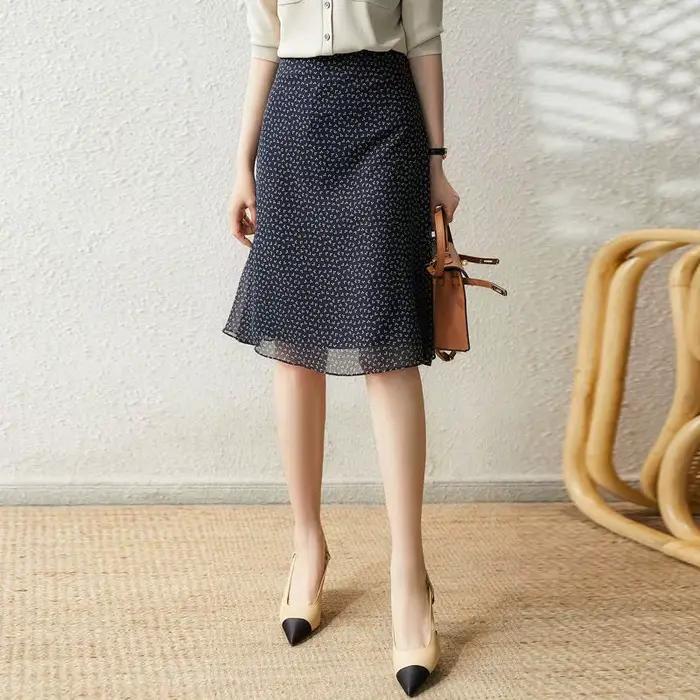 Jupes féminines en mousseline de soie florale jupe femme Midi haute qualité décontracté nouveau dans une ligne Harajuku Streetwear 2025 tendance Premium pas cher V