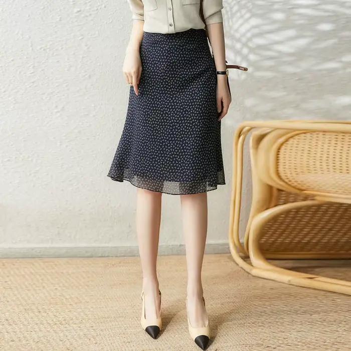 Jupes féminines en mousseline de soie florale jupe femme Midi haute qualité décontracté nouveau dans une ligne Harajuku Streetwear 2025 tendance Premium pas cher V
