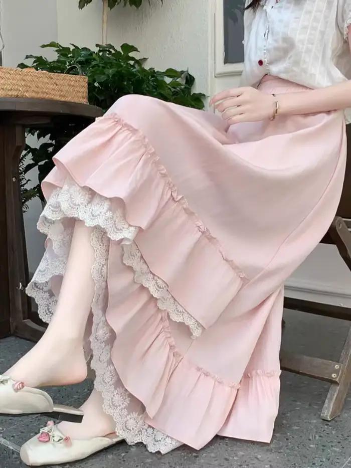 Jupe trapèze en dentelle rose élégante pour femmes, romantique et décontractée, idéale pour l'été et les occasions spéciales