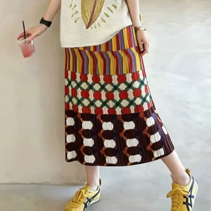 Jupe longue plissée Miyake géométrique color-block
