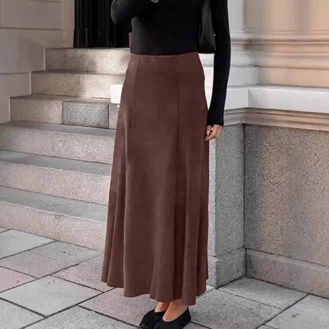 Jupe longue en daim marron terre style rétro pour femme