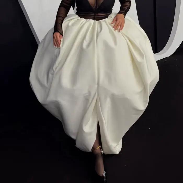 Jupe longue plissée fendue taille haute en satin bouffant pour femme