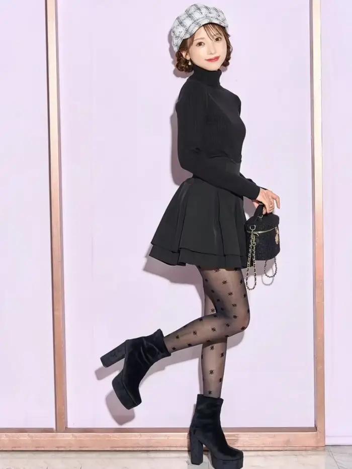 Style japonais Simple femme Radian taille minceur jambe-shapant jupe courte noire pour les femmes Streetwear