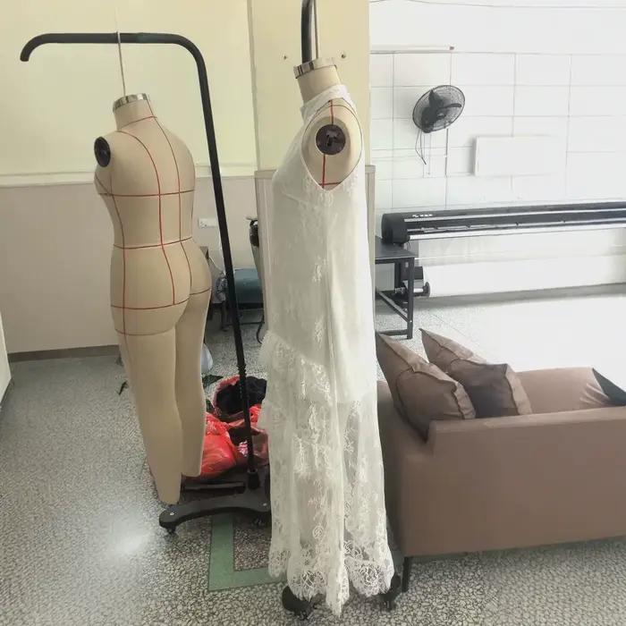 Robe longue chic style occidental 2026 pour femme, col en dentelle blanche, sans manches, col roulé, design superposé, Y2K Vestidos