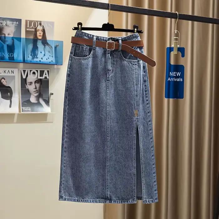 Soldes Exceptionnelles : Jupe en jean brodée taille haute pour femme