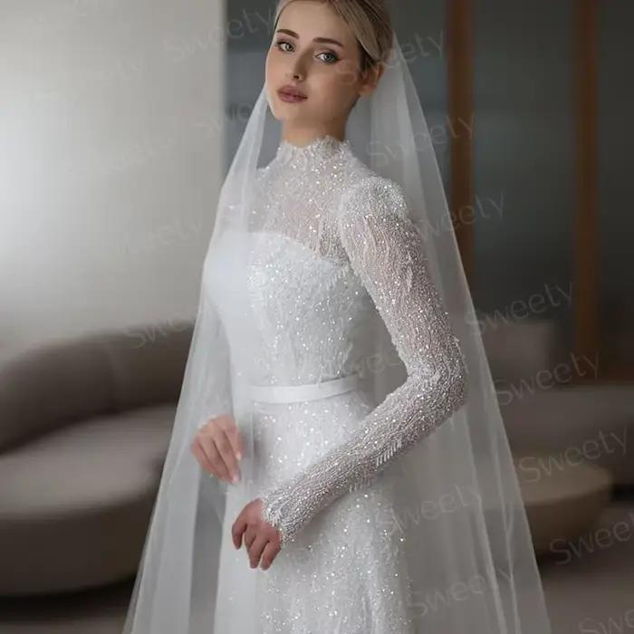 Robe de Mariée en Dentelle Brodée à Manches sulfet Col Haut
