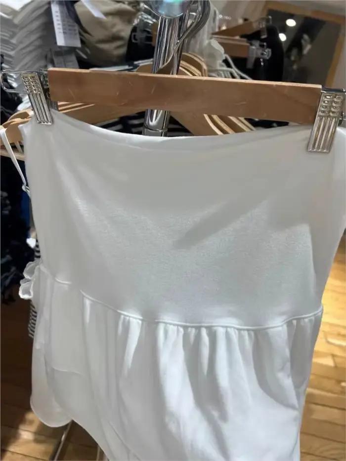 Mini-jupes blanches à volants étagés pour femmes