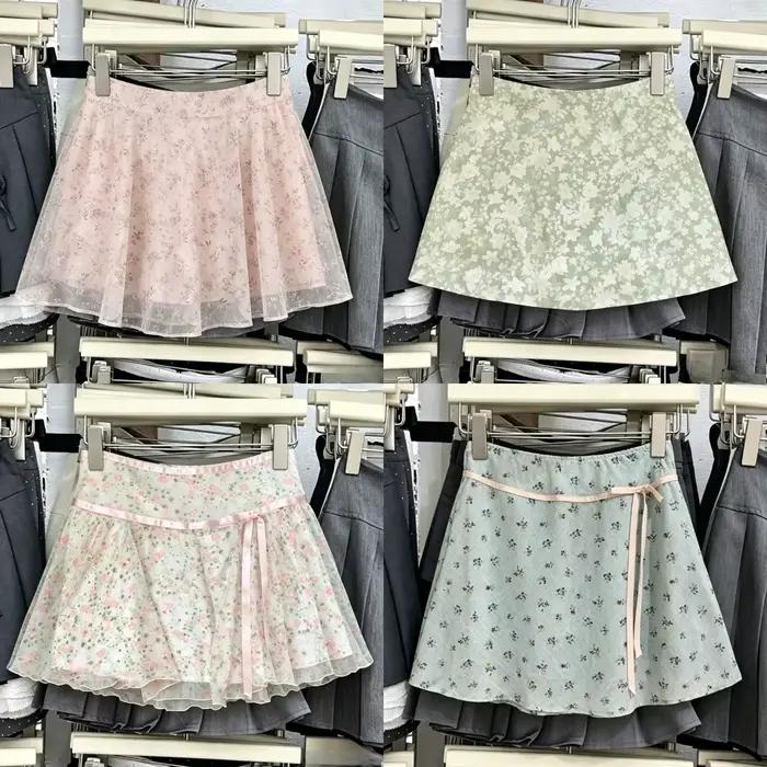 Jupe courte élégante à fleurs de style français