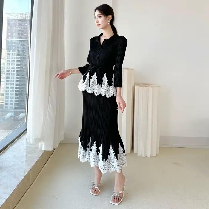 Robe longue sirène plissée verte à col chemise