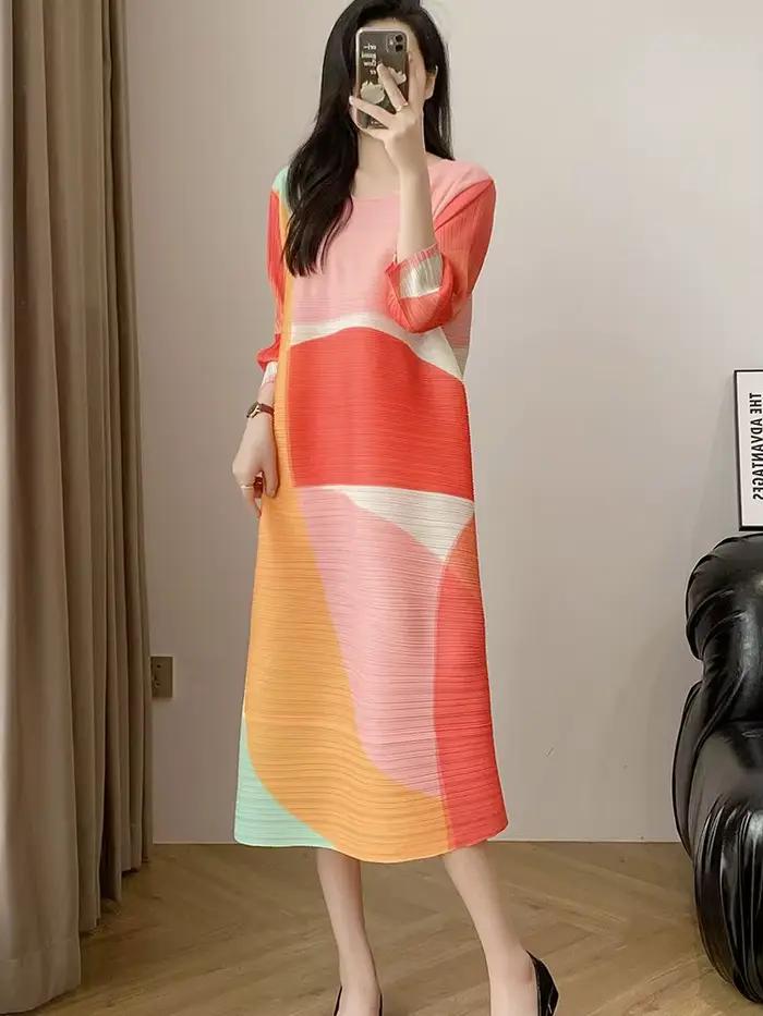 Robe plissée mi-longue pour femme