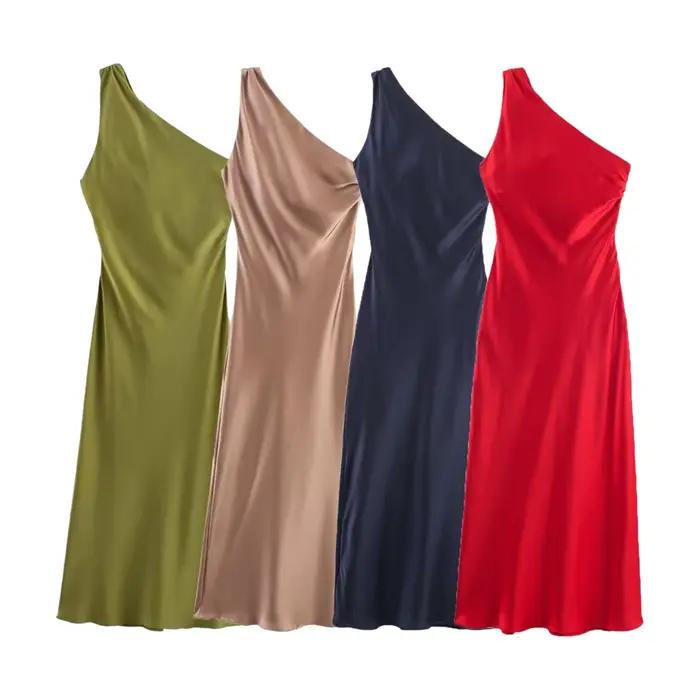 Robe longue élégante asymétrique en satin de soie, design tendance, style streetwear, taille haute, coupe ajustée, sexy, pour le quotidien