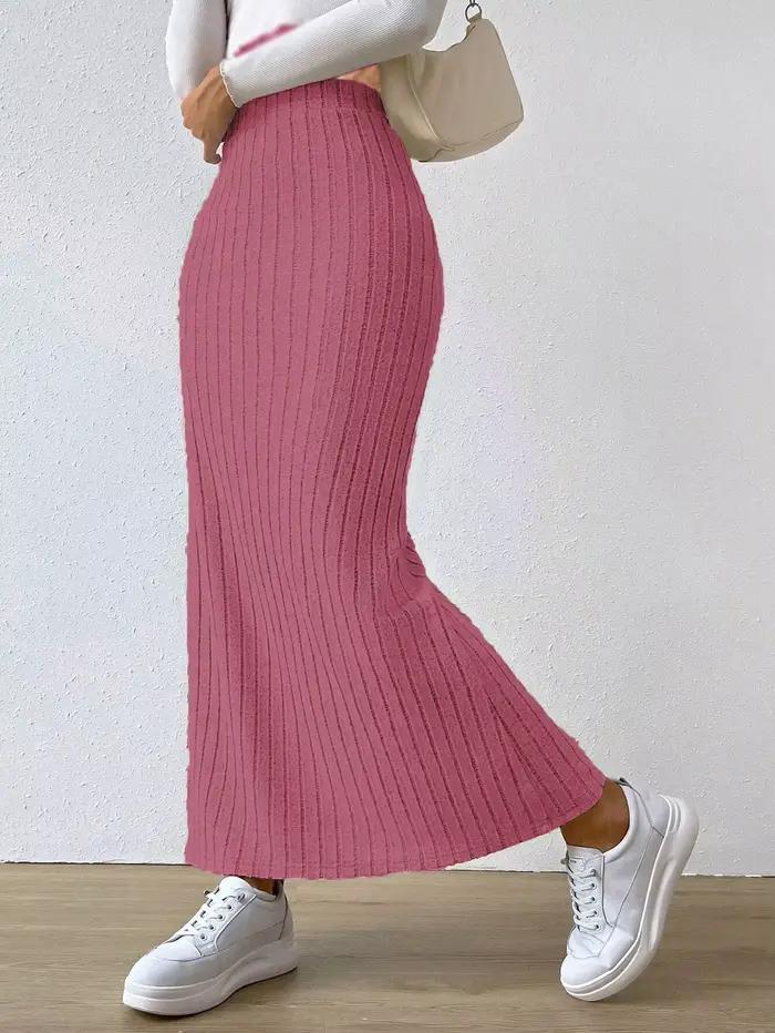 Nouvelle collection Printemps/Été 2026 : Mini-jupe en tricot ajustée