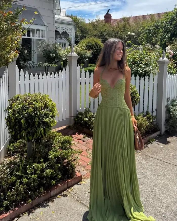 Élégante Robe Longue Plissée Vert Olive pour Femme