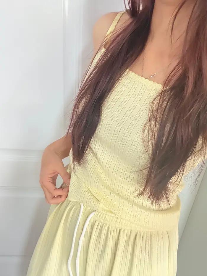 Ensemble 2 pièces à œillets jaune beurre pour femmes