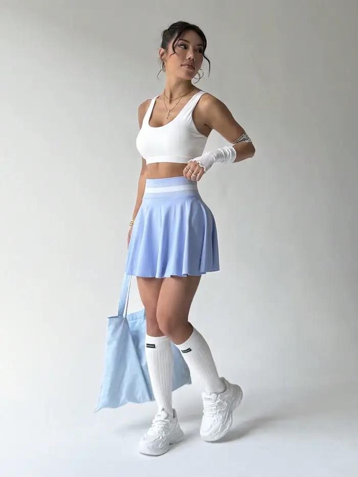 Jupe-short de tennis pour femme à taille haute avec ceinture rayée