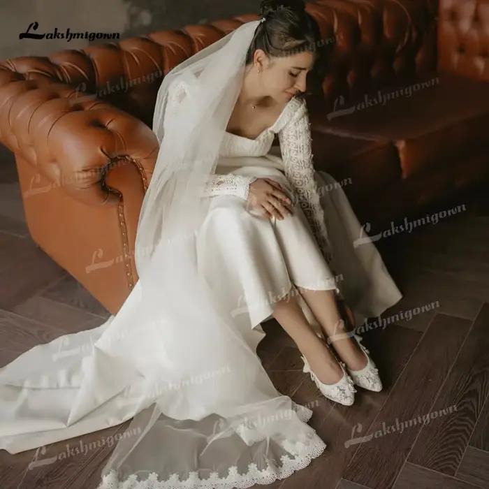 Robe de mariée bohème à col carré et manches longues