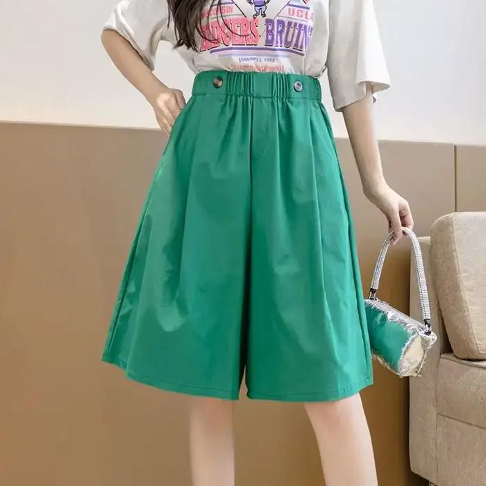 Bermuda demi-jupe femme élégante avec plis, mixte coton-polyester, ajustement lâche, taille élastique, pour l'été, kaki, noir, vert, style décontracté mais sophistiqué, pour les femmes, idéale pour les occasions estivales