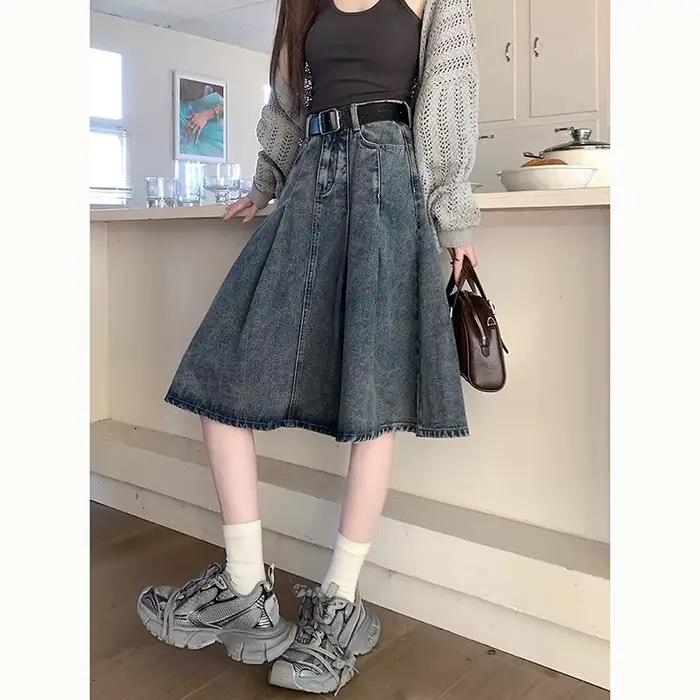 Jupe en jean plissée taille haute et coupe évasée pour le printemps et l'automne 2026