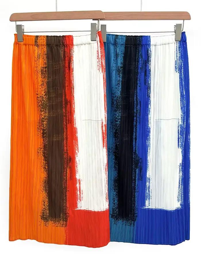Jupe Midi Plissée YUDX Bleu Blanc Noir Art Graffiti – Pièce Essentielle Tendance Artistique Moderne pour Tenues Quotidiennes Décontractées et Superpositions 2026