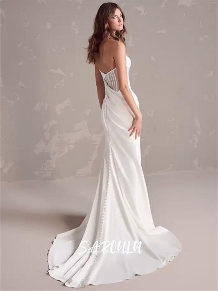 Robe de Mariée en Crêpe avec Corsage Plissé et Taille Basque, Manches Achabel, Gaine, Sur Mesure