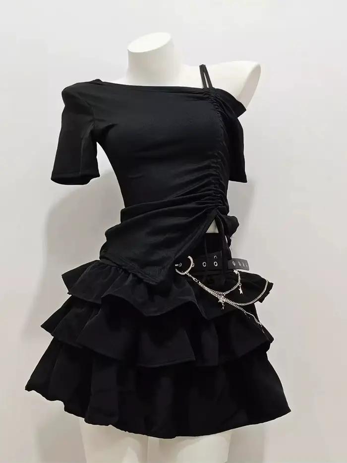 Ensemble jupe courte noire et t-shirt à manches courtes avec cordon de serrage pour femme